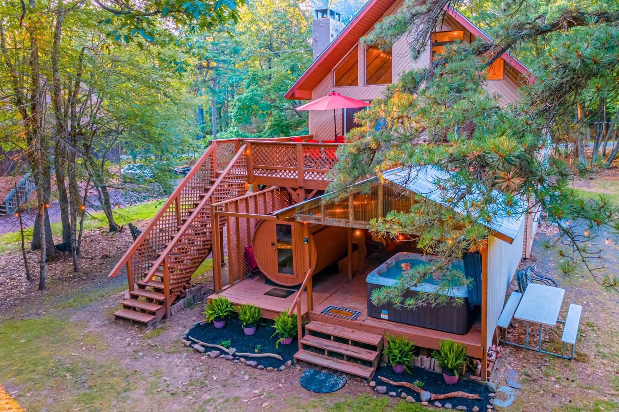 Poconos Ski Retreat With Sauna, Hot Tub, And Game Room Lake Harmony Exterior foto